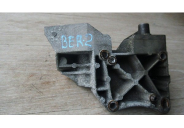 Кронштейн генератора Peugeot, Citroen 1.4, 1.6, 1.6 16V, 9649103280